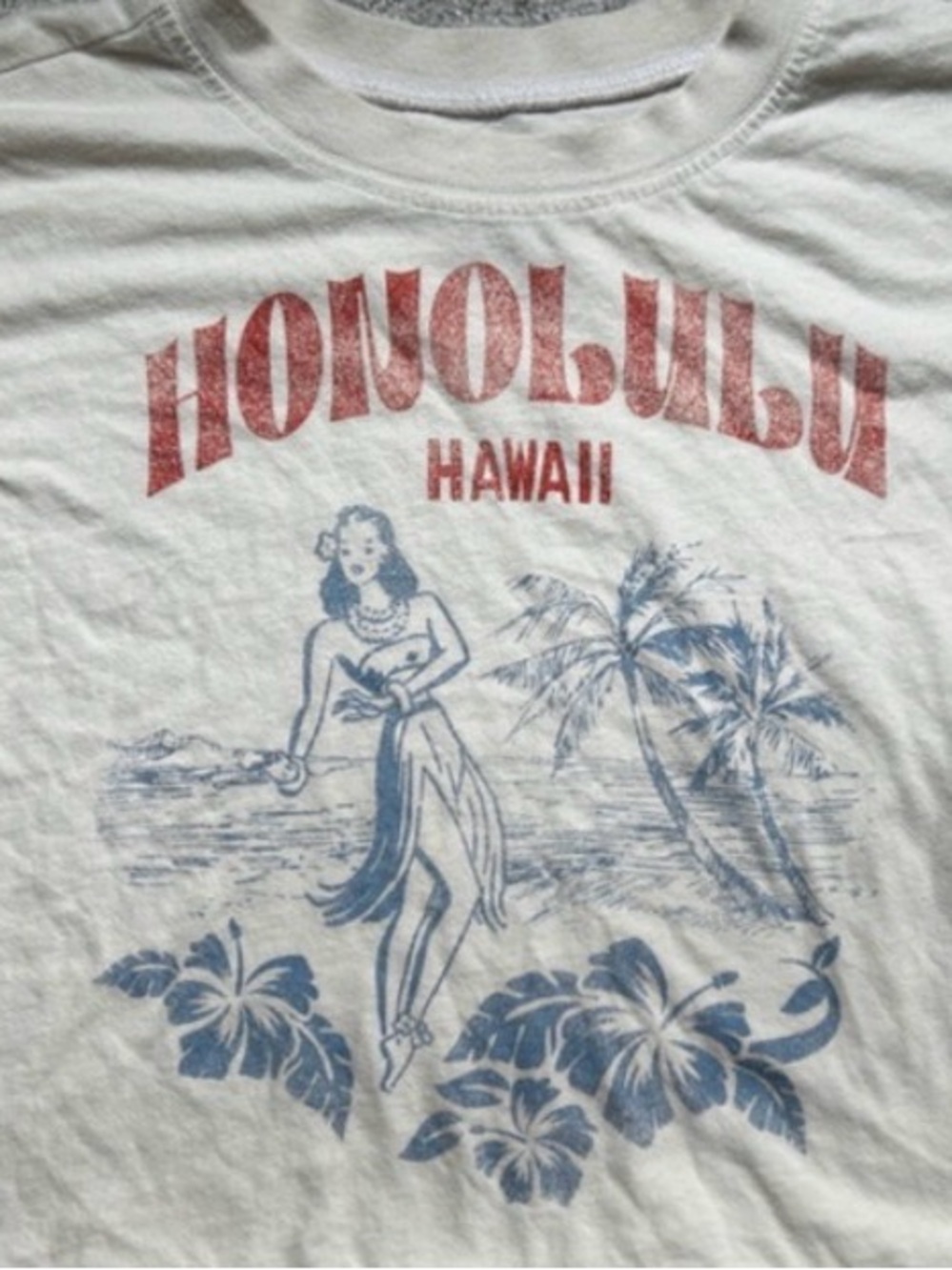 Girls Honolulu Hawaii Graphic boxy Tee - Cream with Blue & Red Print